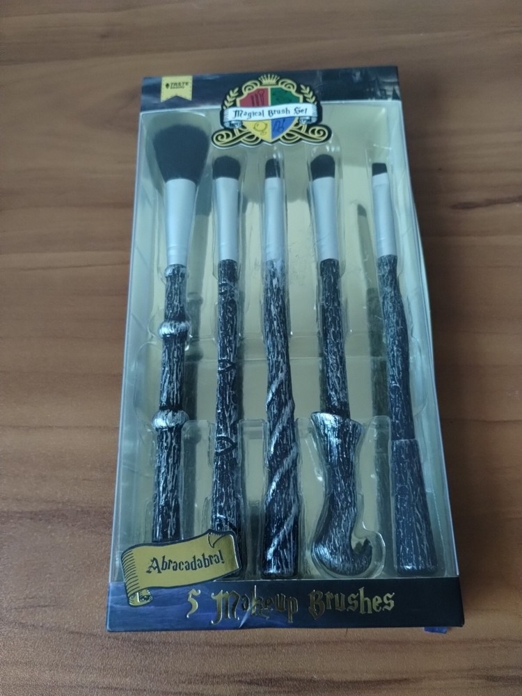 New Harry Potter Magical Brush set 5 Makeup Brushes abracadabra Cosmetic Sealed-image