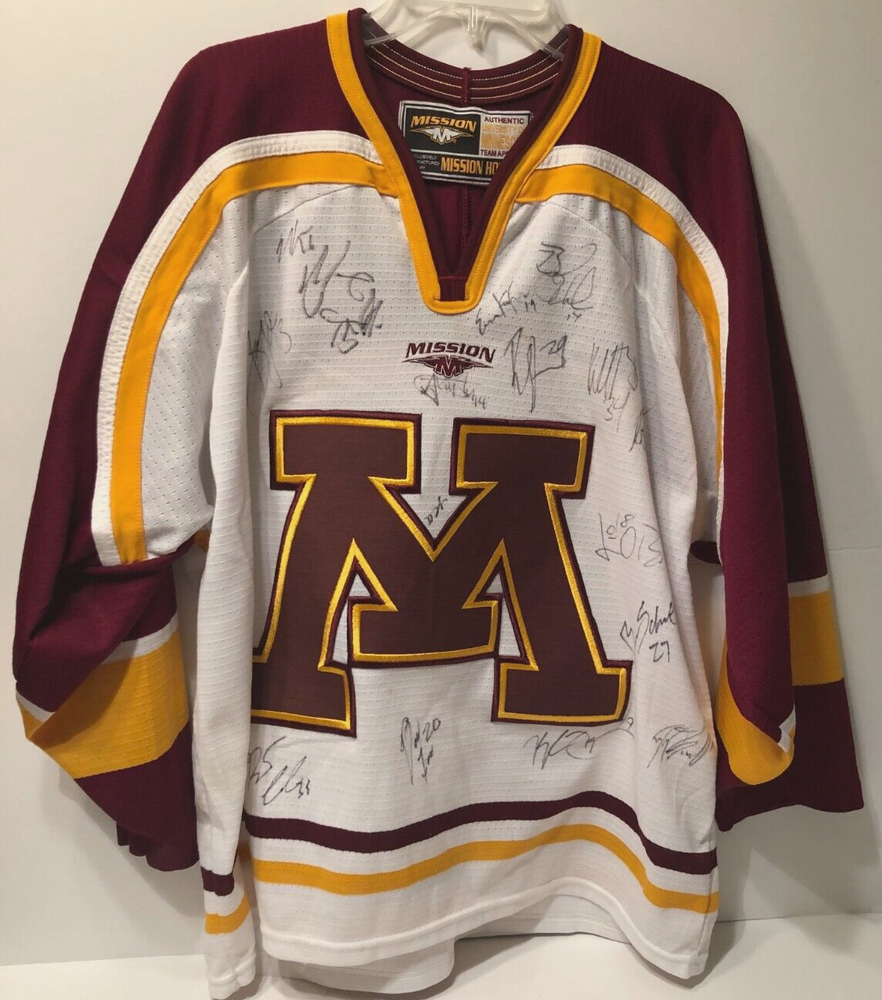 Minnesota Golden Gophers NCAA Big Ten Signed Team Jersey Maroon & White
