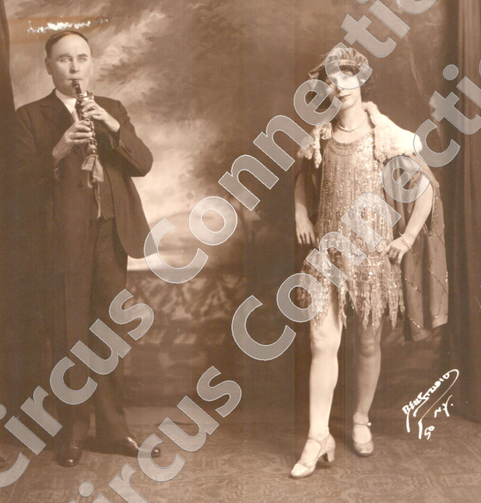 Early 1900s Rell Studio NY  Vaudeville Promotional Photograph 8