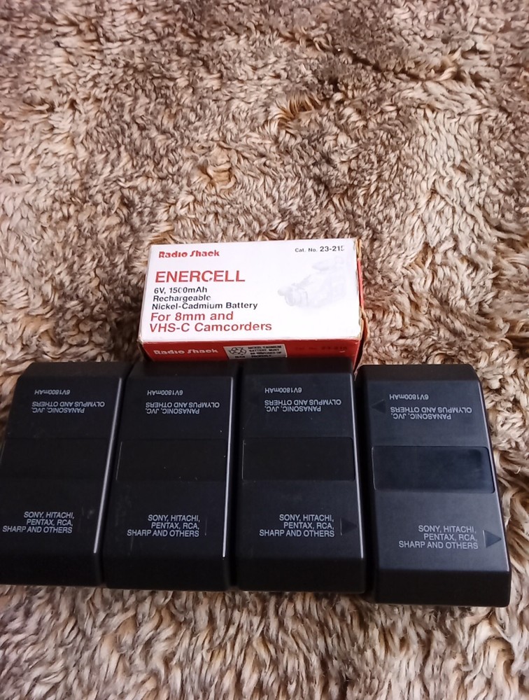 1 Radio Shack Enercell 6V, 1500mAh Rechargeable Battery & 4 6V 1800mAH Batteries