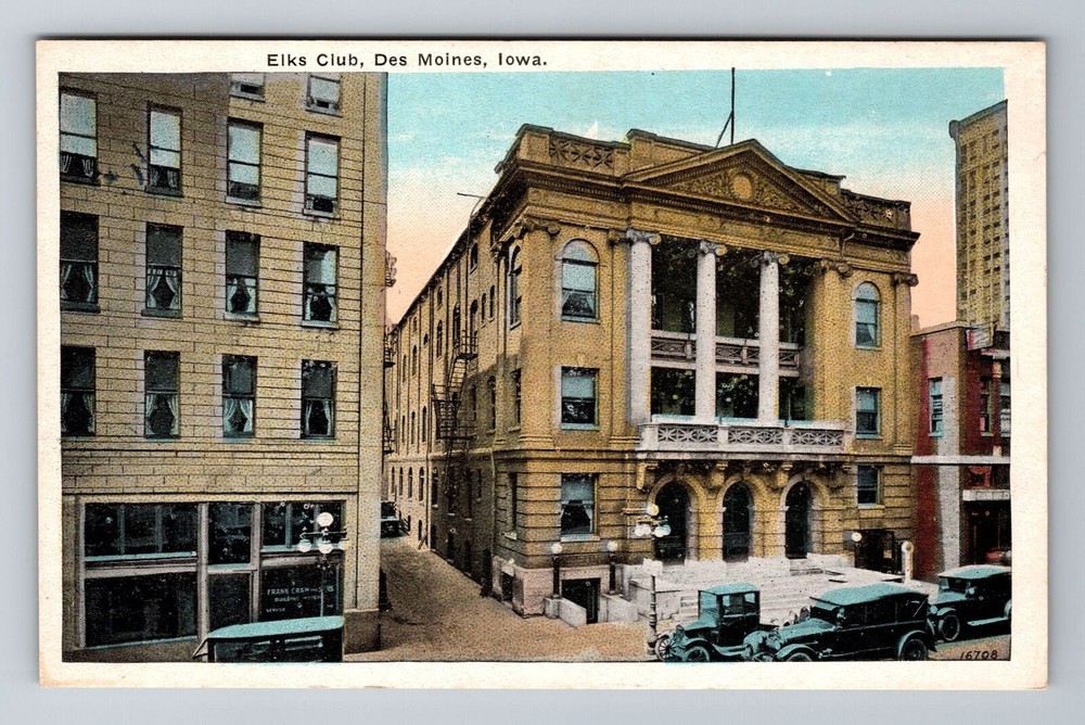 Des Moines IA-Iowa, Elks Club, Antique Vintage Souvenir Postcard