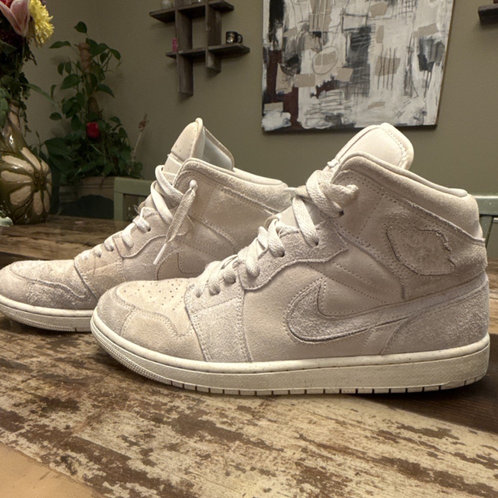 Jordan Air Jordan 1 SE Craft Mid Pale Ivory Suede Sneakers FQ3224-100 Men