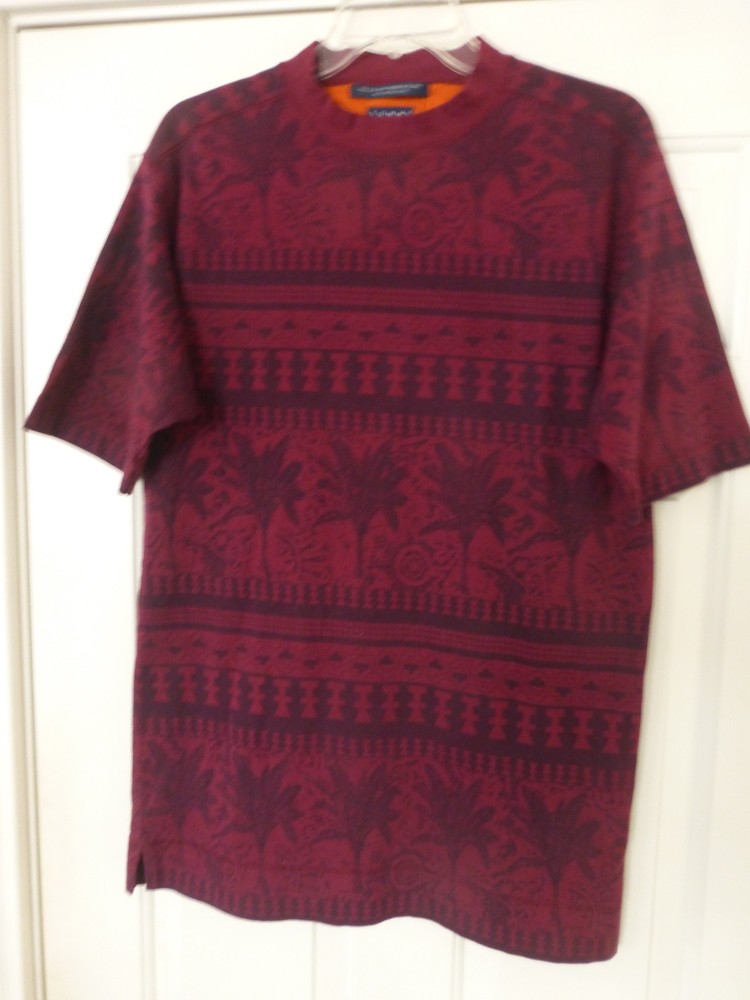 MENS TOMMY HILFIGER T-SHIRT UNUSUAL ABSTRACT GRAPHIC PRINT IN WINE & PURPLE S/M-image