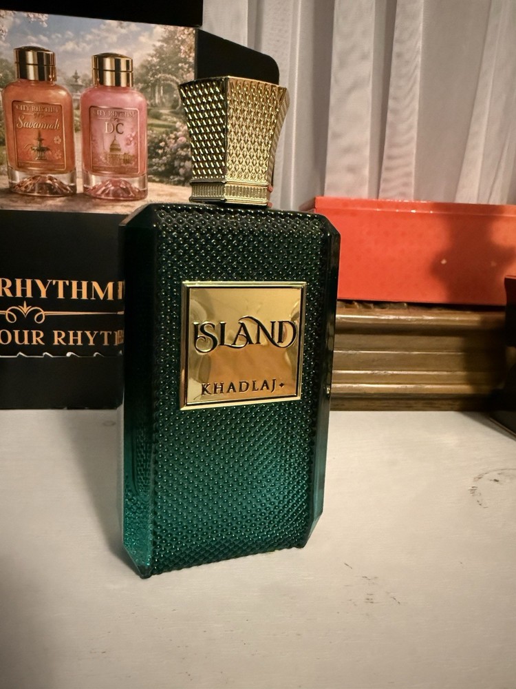 10- Cologne/Perfume - lot/bundle  Men's Women's