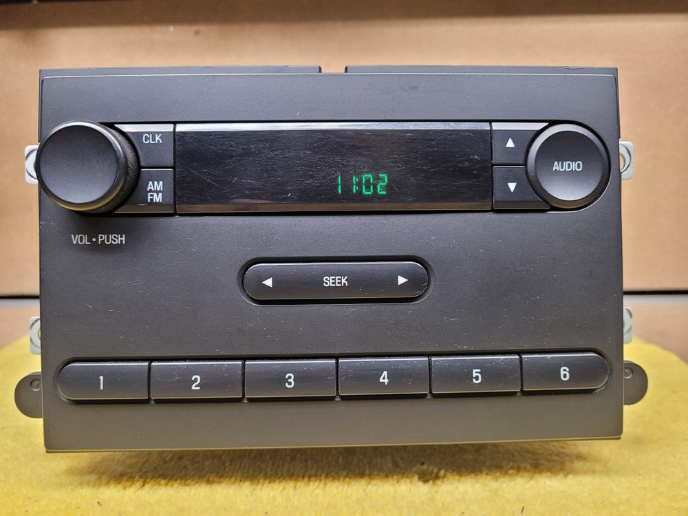 GENUINE FORD F150 F-150 Radio 2007 - 2008 Stereo AM/FM WORK BASE 8C3T-18K810-AC