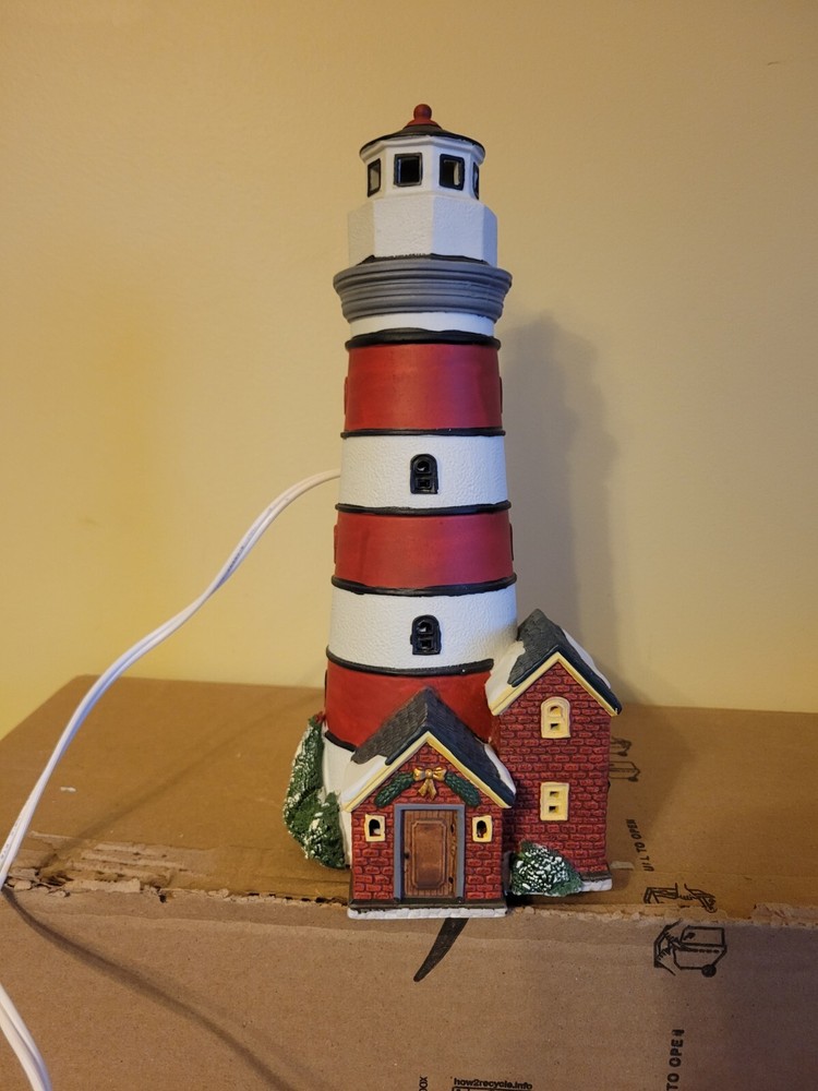 Vintage 1998 Lemax Red & White Lighthouse with Lights Preowned