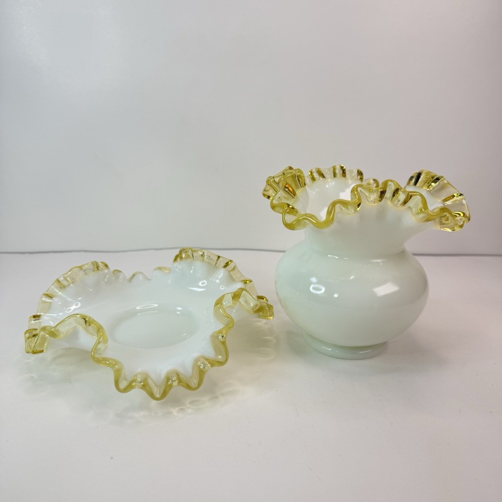 Vintage Fenton Melon Cased White Milk Glass Silvercrest Ruffle Top Vase Tray EUC