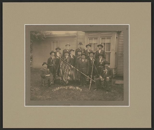 Photo:Potomac Illinois Myrick Coil GAR Veterans 1909 Group Portrait