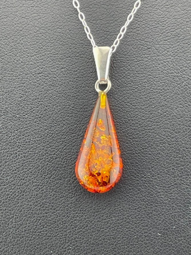 925 Sterling Silver Natural Teardrop Honey Amber Necklace 18