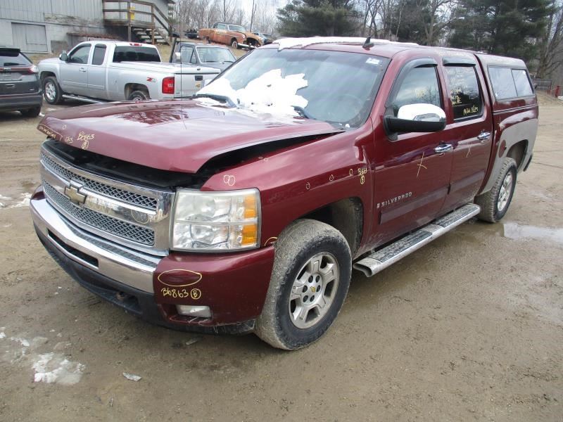 SILVRDO15 2009 Valve Cover 371653