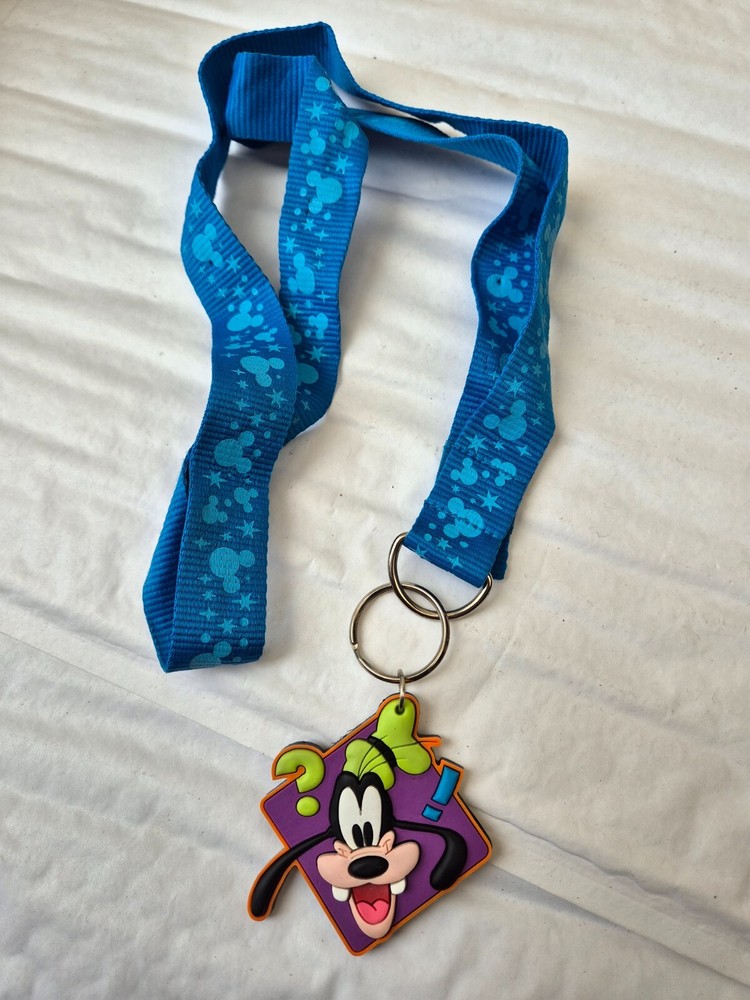 Official Walt Disney World Resort Blue Goofy Lanyard for Pin Trading