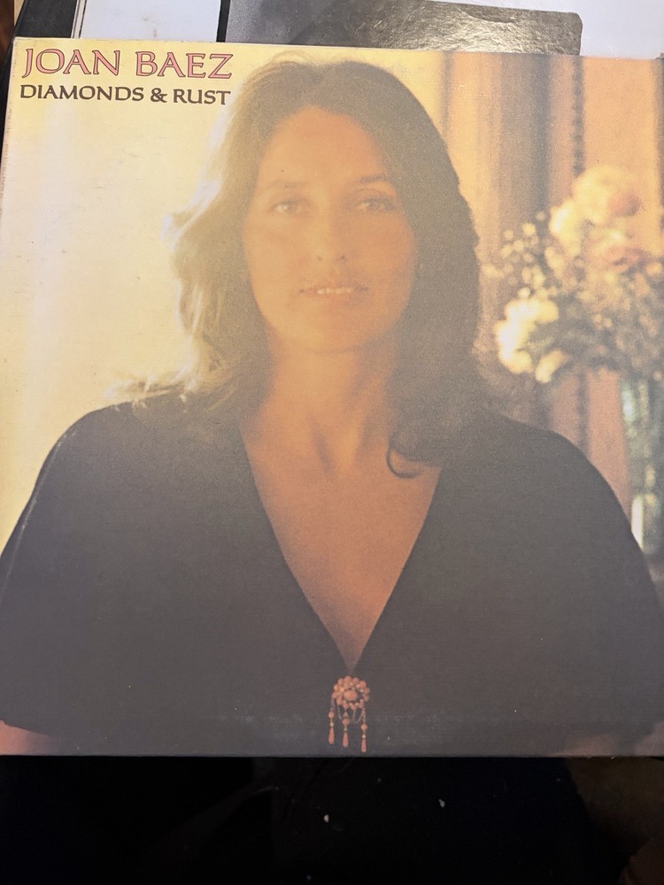JOAN BAEZ -  Diamonds and Rust - Vinyl LP w/ Lyric Sleeve 1975 A&M SP-4527 Folk