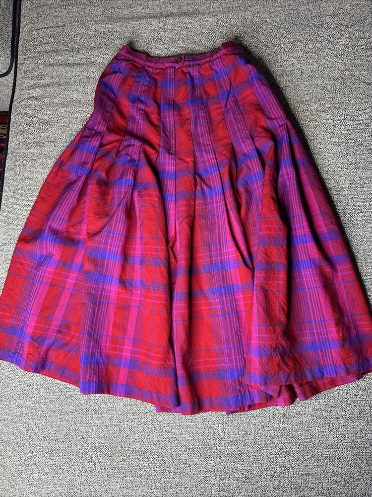Vintage Miss Pendleton Plaid Skirt 25” Waist 100% Virgin Wool Red Purple Pink