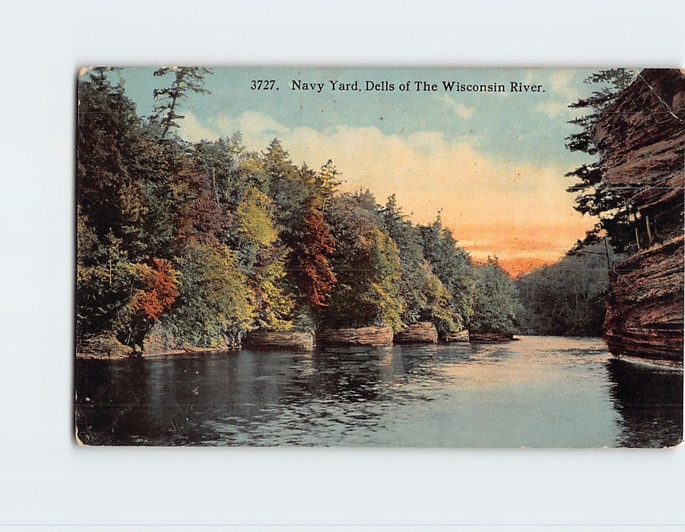 Postcard Navy Yard Dells of the Wisconsin River Wisconsin USA