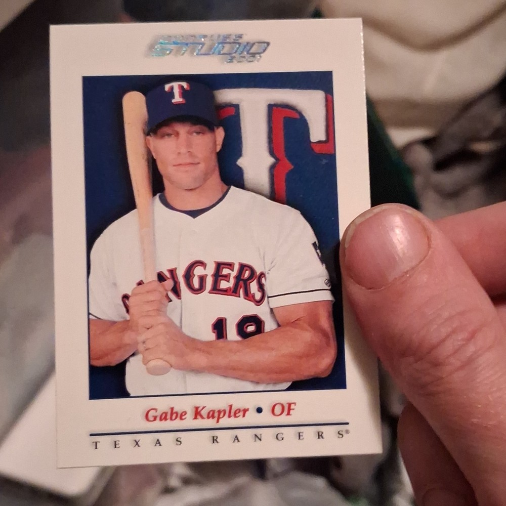 Donruss Studio Gabe Kapler #91 Texas Rangers 2001 MLB Baseball Trading Card
