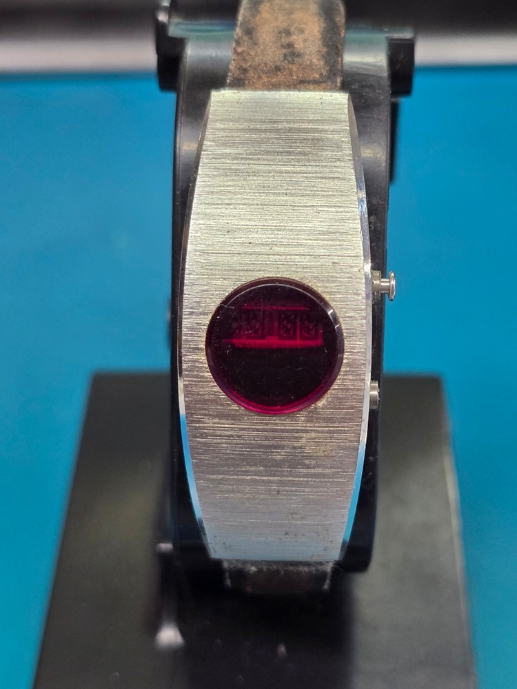 Vintage Bowmar Classic Retro-Futuristic Red LED Wristwatch - Watchmaker / PJs