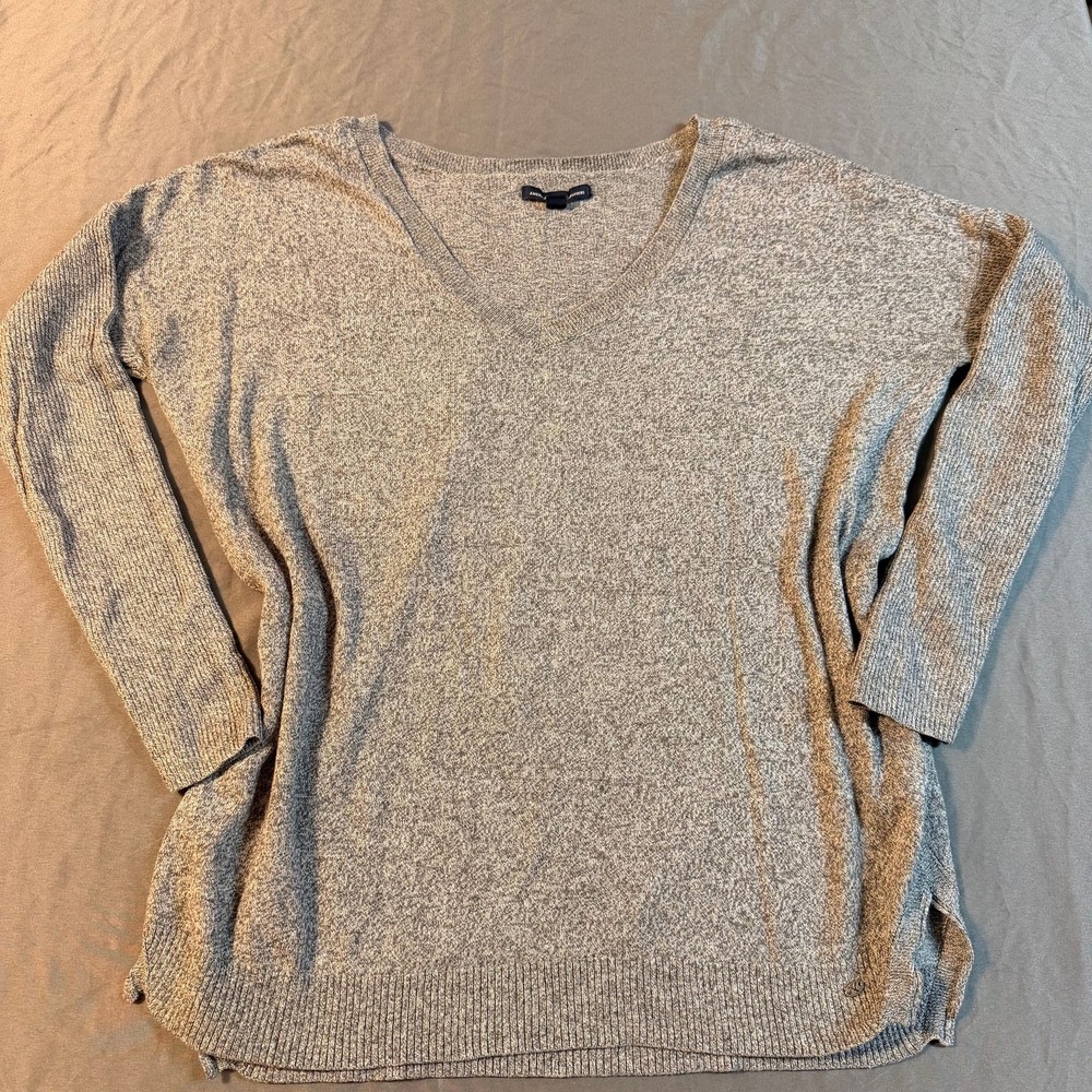 American Eagle Outfitters Soft Heathered Gray V-Neck Long Sleeve Shirt