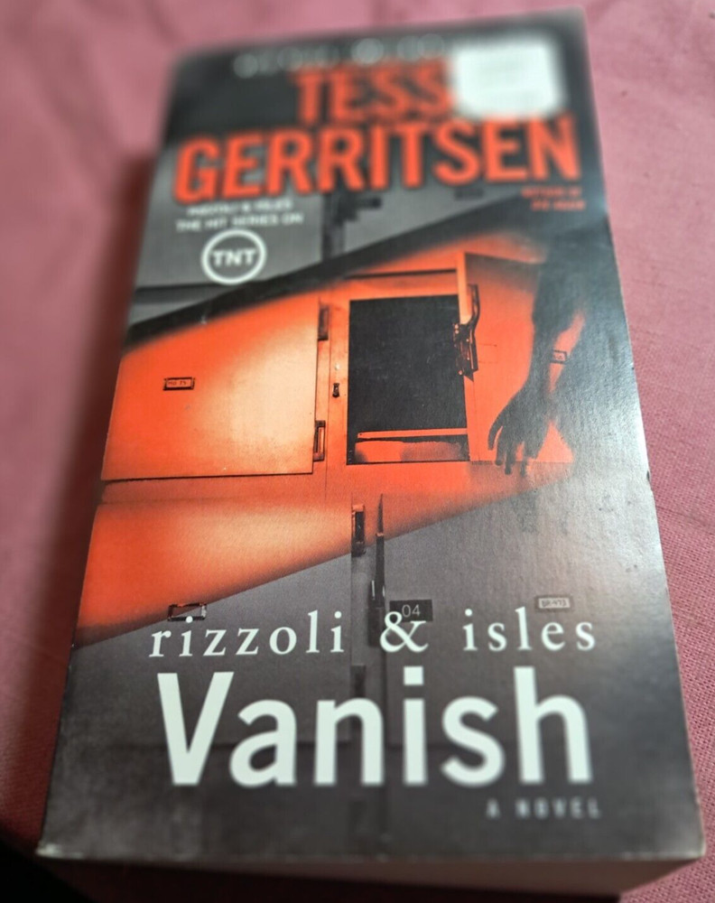 Tess Gerritsen Vanish Rizzoli & Isles mystery Suspense Thriller paperback first