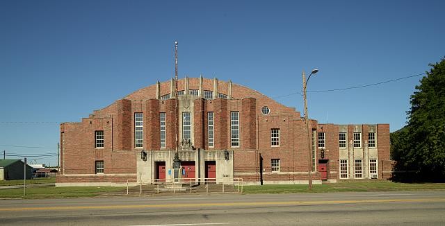 Abandoned 1931 Illinois National Guard armory Cairo pronounced CARE-o, Illi