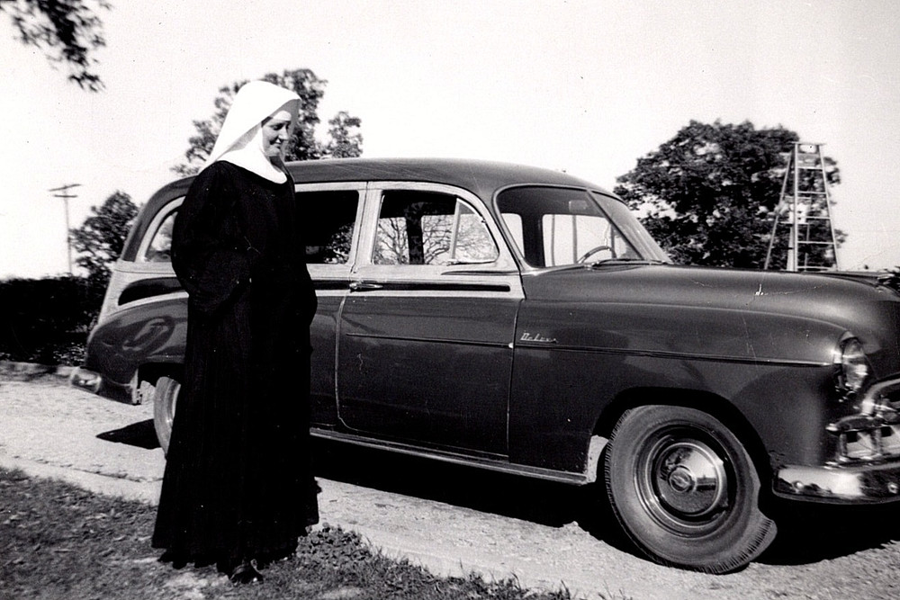 Vintage Photo Holy Family Convent Sister Nun Woman Habit Chevy Car Wisconsin USA
