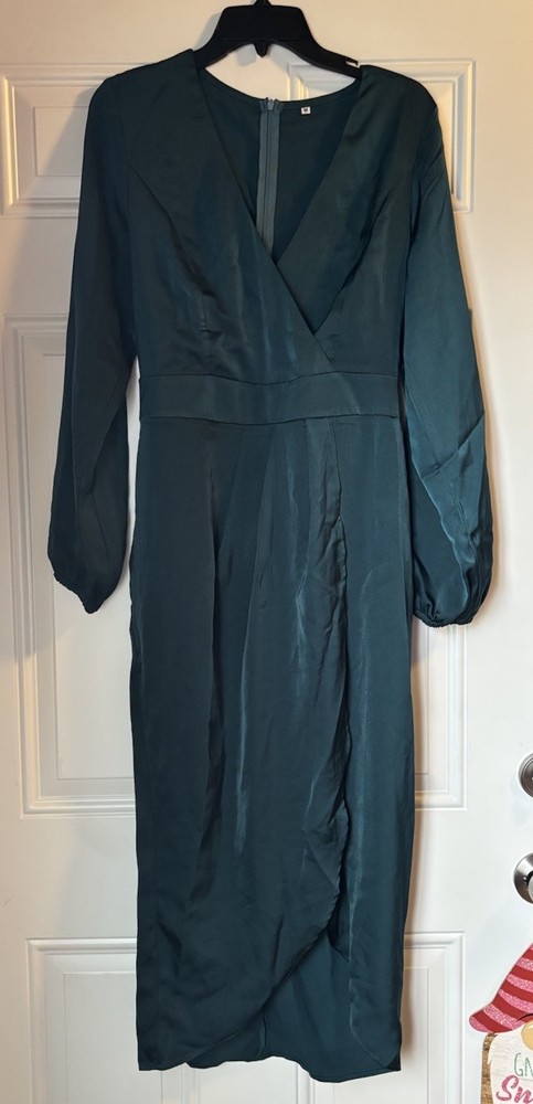 • Dark Green Long Sleeve Wrap Midi Dress Women’s Size Medium