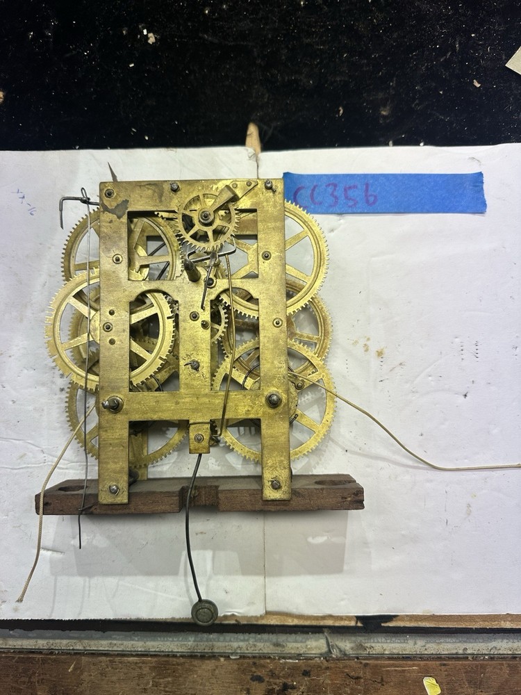 (Cc356) - Antique Unbranded Weight Driven Ogee Clock Movement