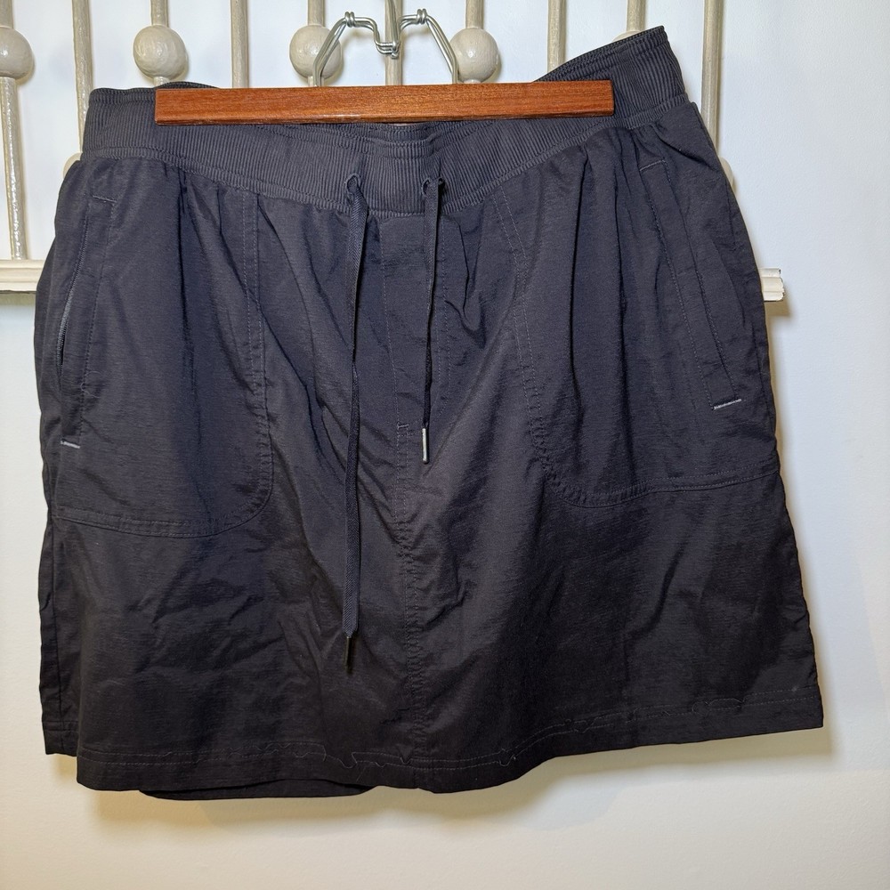 LL Bean Vista Camp Skort Womens Large L UPF 50 Hiking Black Skirt Shorts Outdoor