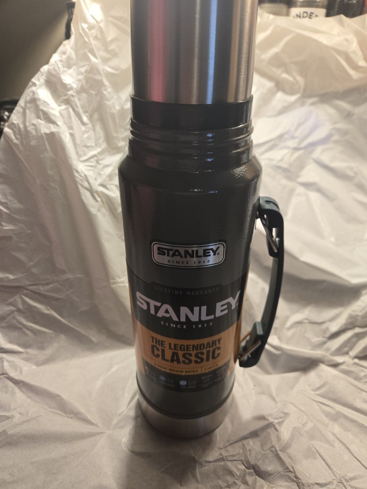 Stanley The Legendary Classic 1-Liter Hot/Cold Stainless Steel Vacuum Bottle NEW