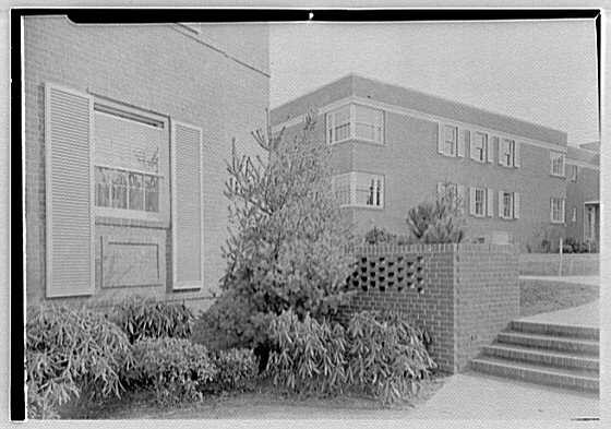 Photo:Kew Gardens Hills, Vleigh Road and 77th St., Queens. Detail