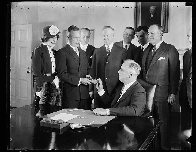 Photo:Franklin D. Roosevelt and group