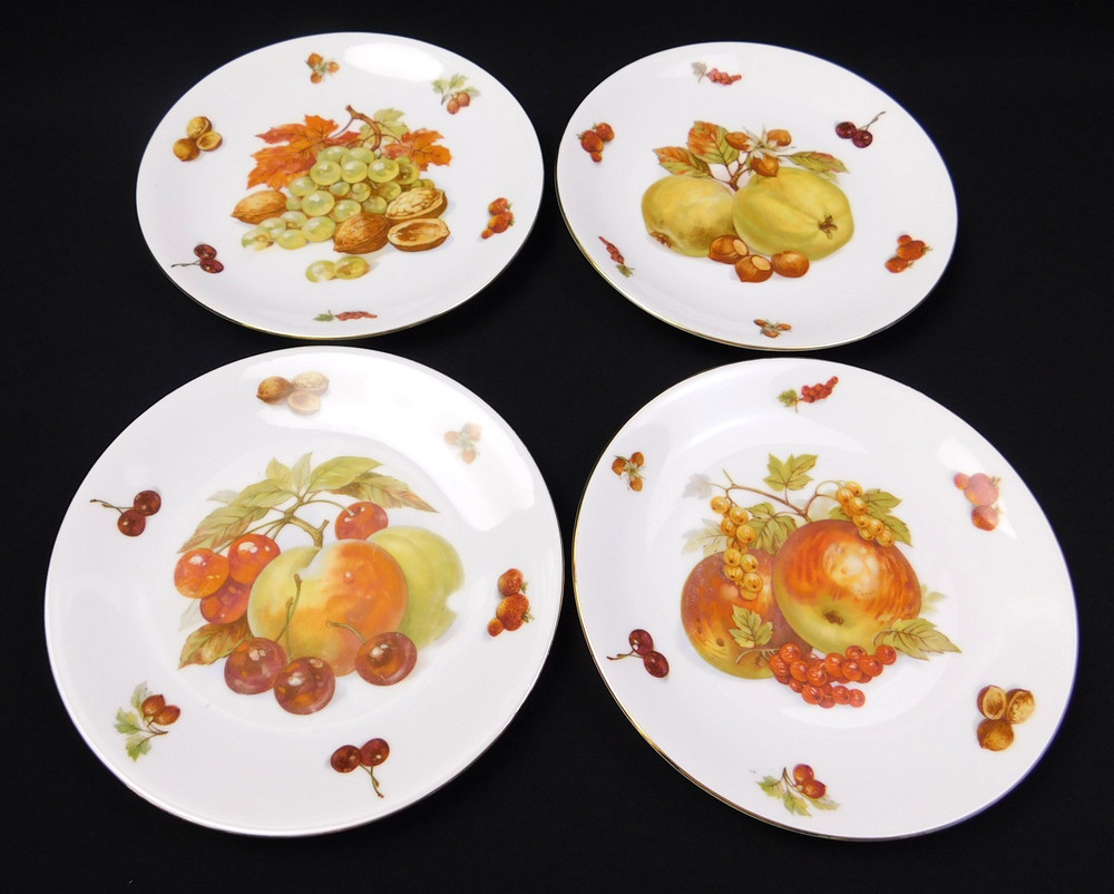 Set of 4 Seltmann Weiden Bavaria Western Germany Fruit Plates 7.5
