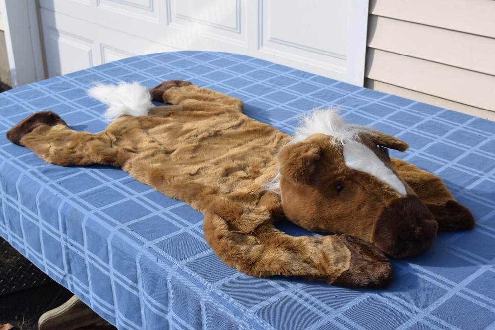 Vintage 1998 Manhattan Toy Company Winniw Horse Playmat Kids Rug Laying Plush