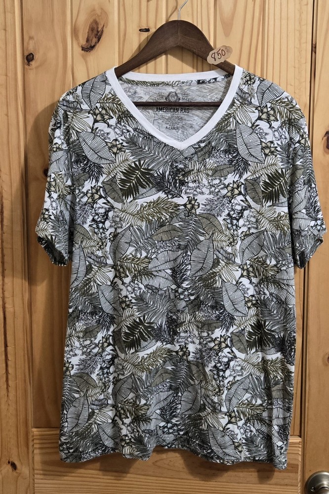 American Rag Women's T Shirt Size XL Short Sleeve V Neck Black Green Jungle