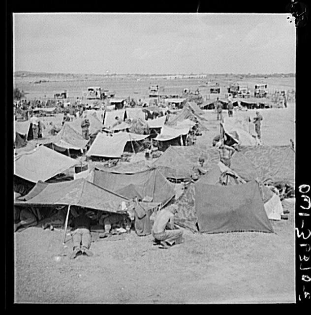 Photo:World War I Desert Camp Tents Soldiers 1910s Military Encampment