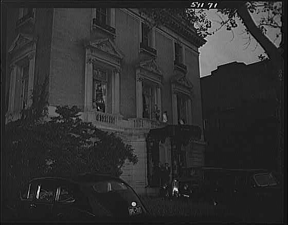 Photo:Untitled Street Scene 1910s Parked Cars Mansion Exterior