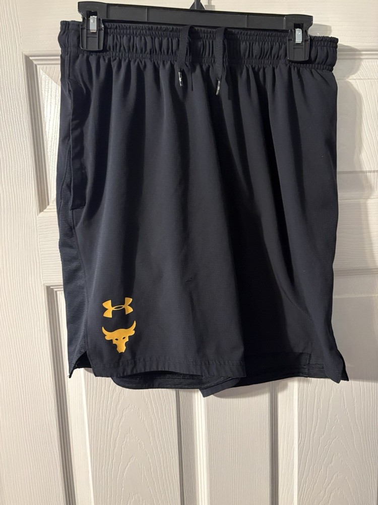 Project rock shorts medium