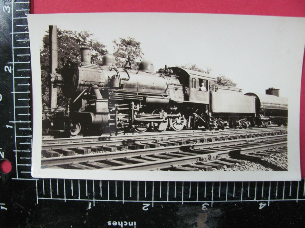 DELAWARE LACKAWANNA & WESTERN RAILROAD LOCOMOTIVE #773 w/ FREIGHT PHOTO 1930's