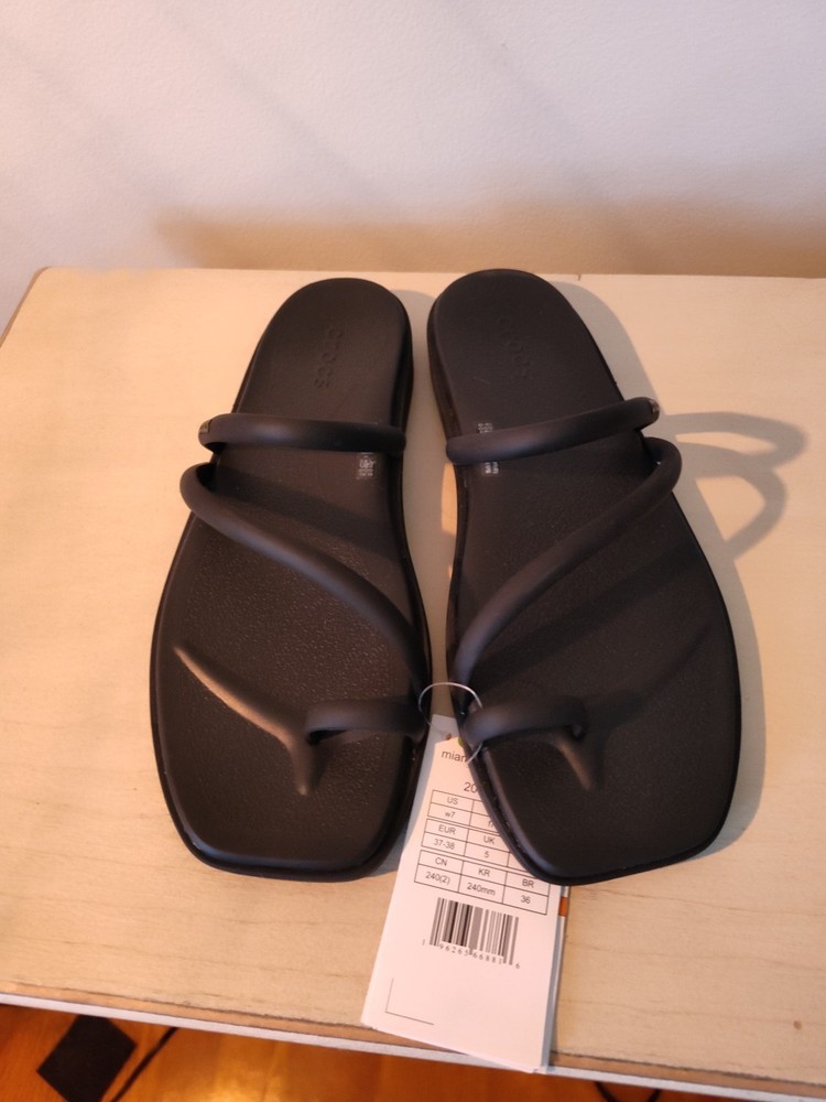 Woman's Black Sandals Crocs Miami Thong Sandal Size 7