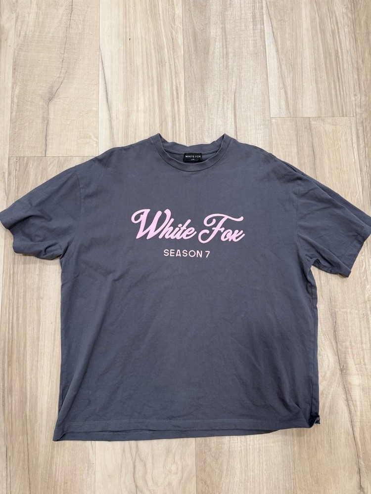 White Fox Women's Gray Pink Graphic Logo Crew Neck Short Sleeve T-Shirt L/XL