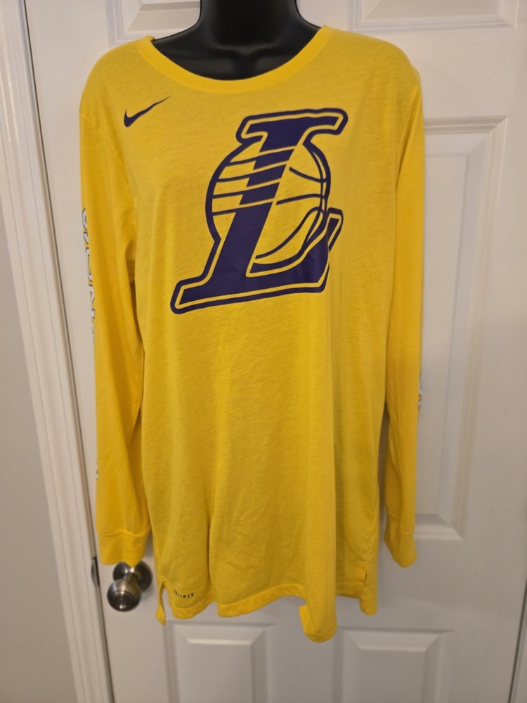 Nike Los Angeles Lakers Men's Long Sleeve Shirt