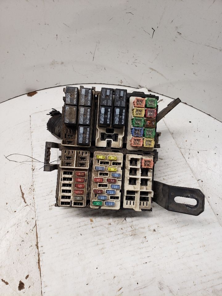 Fuse Box Engine Fits 11-13 FIESTA Genuine OEM Tested