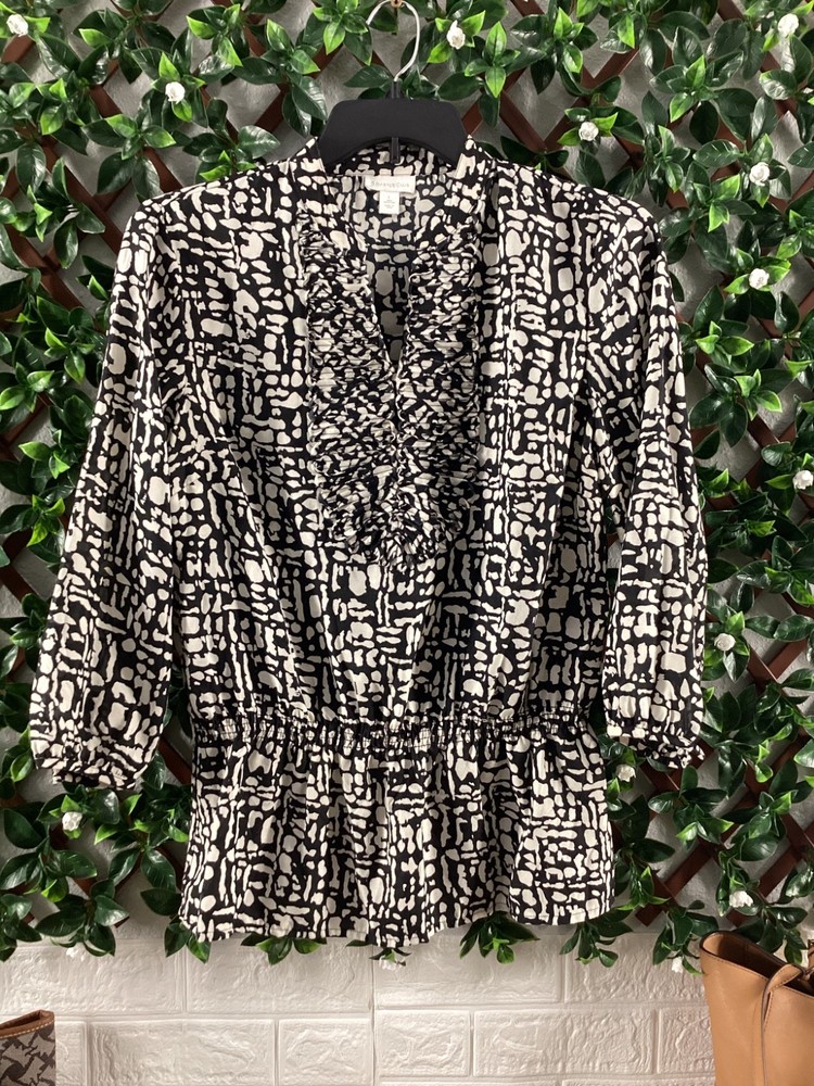 Charter Club top womens size large button up long sleeve black patterned