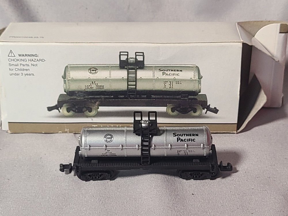 Southern Pacific Tank Car SP 97732 N Scale Model Train Railroad Tanker w/ Box