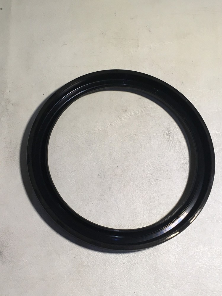 GM OEM-Engine Crankshaft Crank Seal 89018163