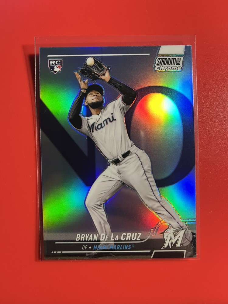 2022 Topps Stadium Club Chrome #323 Bryan De La Cruz RC Rookie Refractor