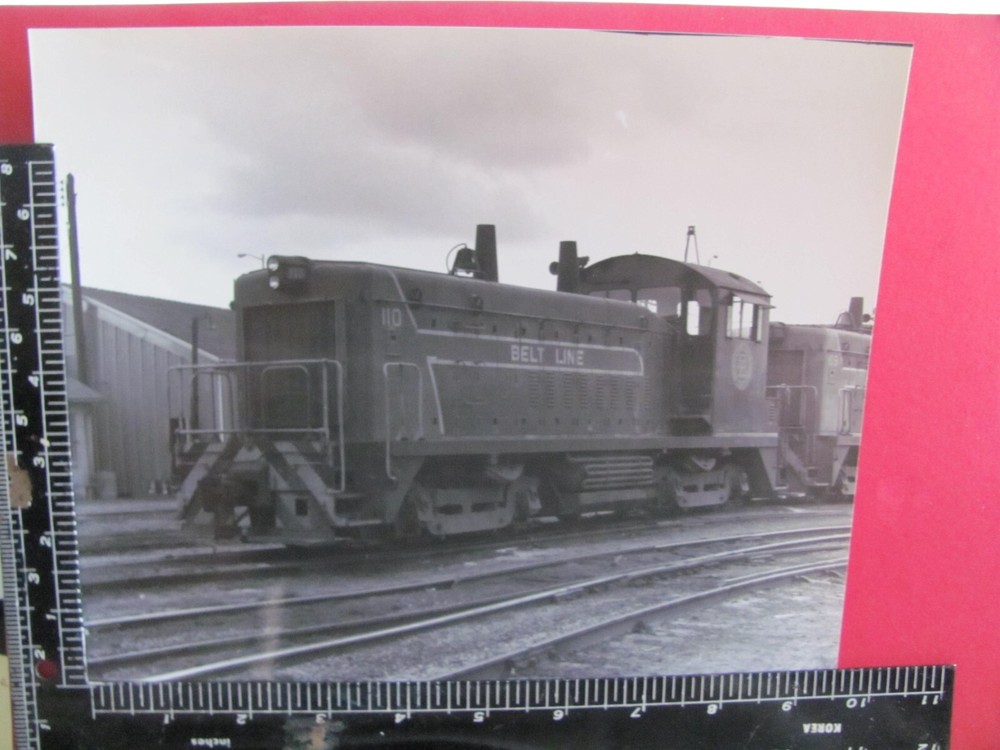 NORFOLK PORTSMOUTH BELT LINE RAILROAD DIESEL LOCOMOTIVE #110 8x10 BW ORIG PHOTO