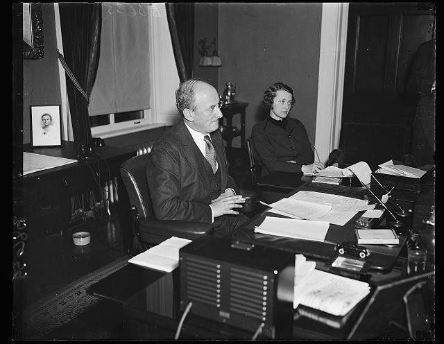 Firm financeer. Sec. Henry Morgenthau, Jr., photographed at a press conference