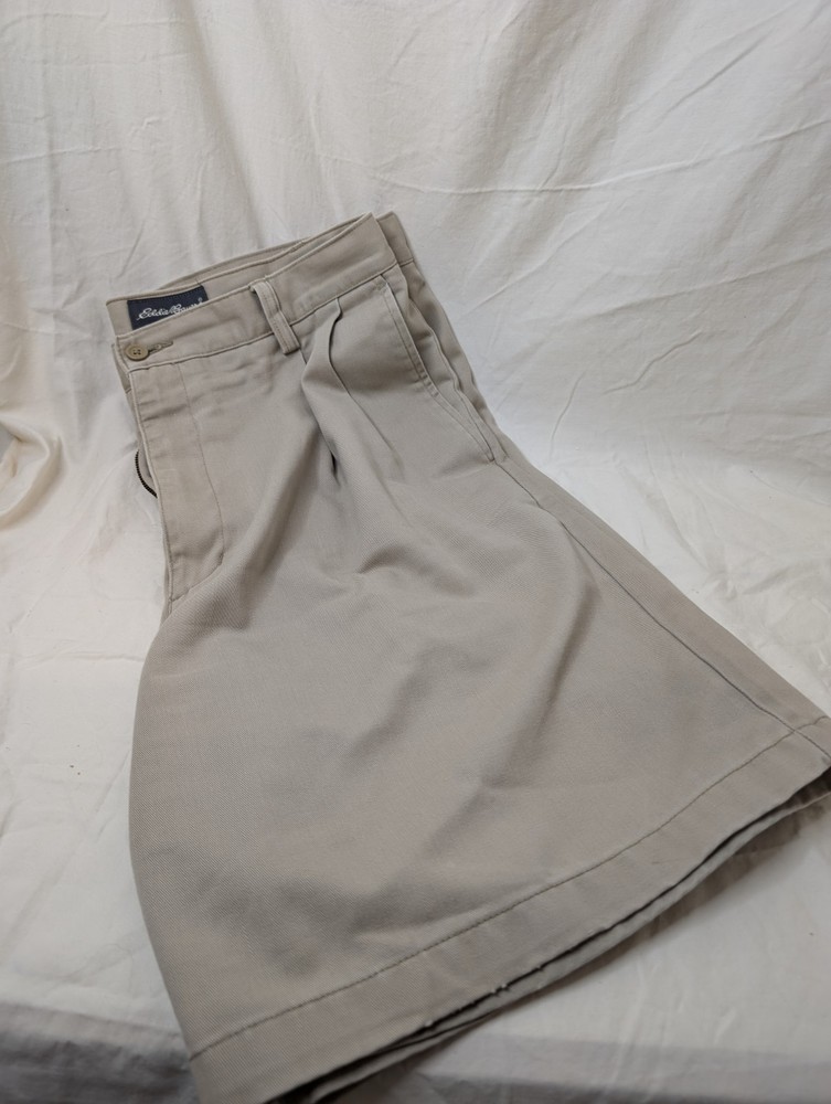 Men's Size 36 Eddie Bauer Khaki Shorts