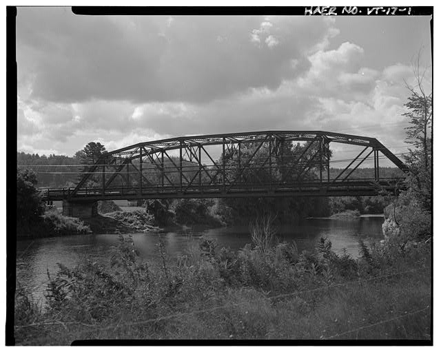 1. VIEW SOUTHEAST, NORTH TRUSS ELEVATION - Jeffersonville Bridge, Spanning
