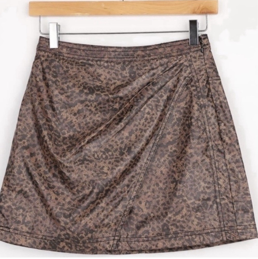 NWT Free People Faux Leather Animal Print Mini Skirt Leopard Brown Black Size 8